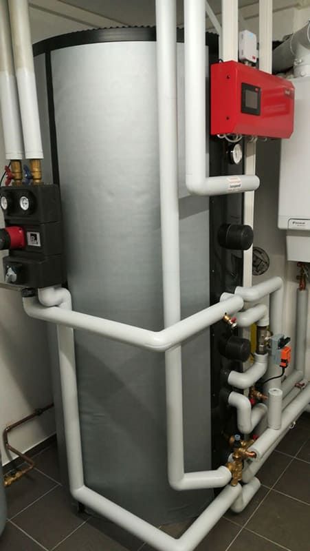 Isolierung eines Warmwassertank, ausgeführt von SPA Energietechnik in Tirol